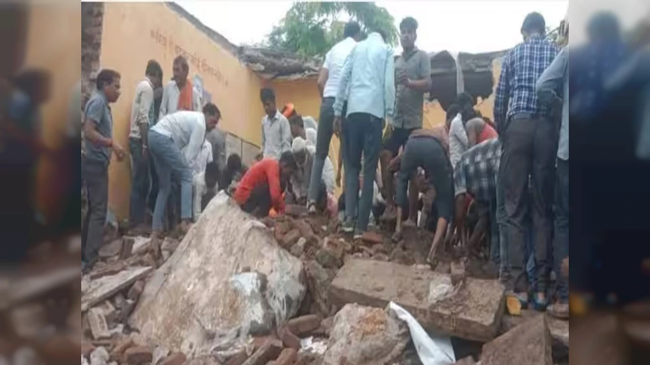 Jhalawar School Building Collapse: छत गिरने से मची तबाही, 60 से ज्यादा बच्चों के फंसे होने की आशंका