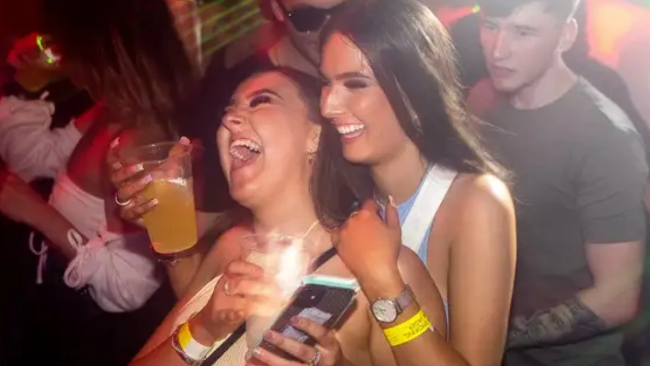 डेट रेप ड्रग्स  का उपयोग अब अपराध